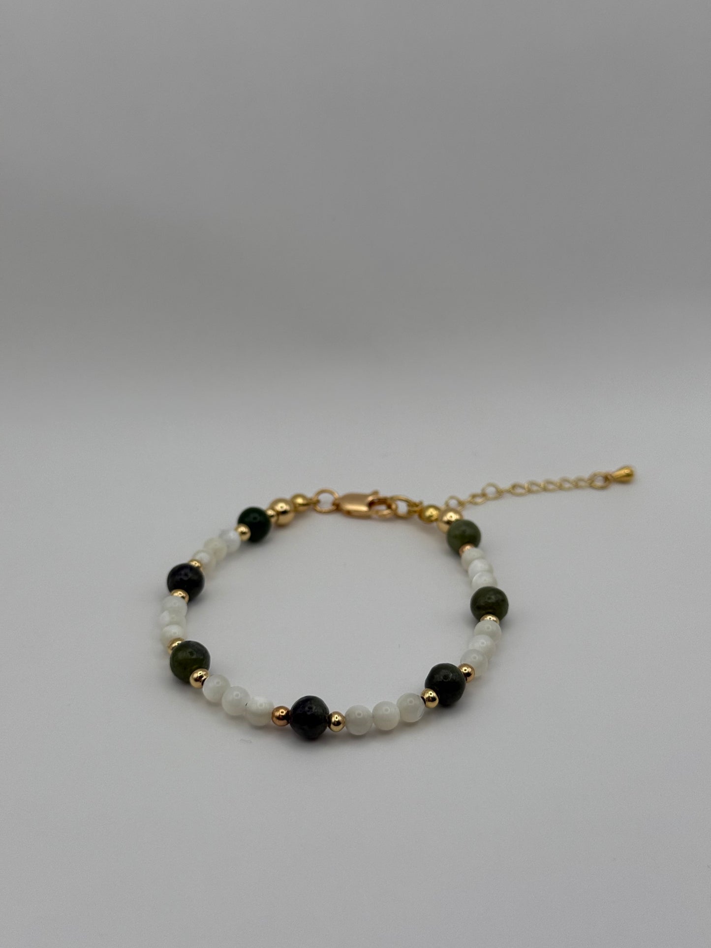 Moss & Mother of Pearl Bracelet